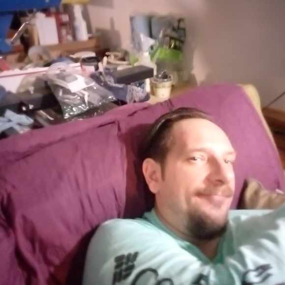 Meet your Posher, Joe - Picture 2 of 2